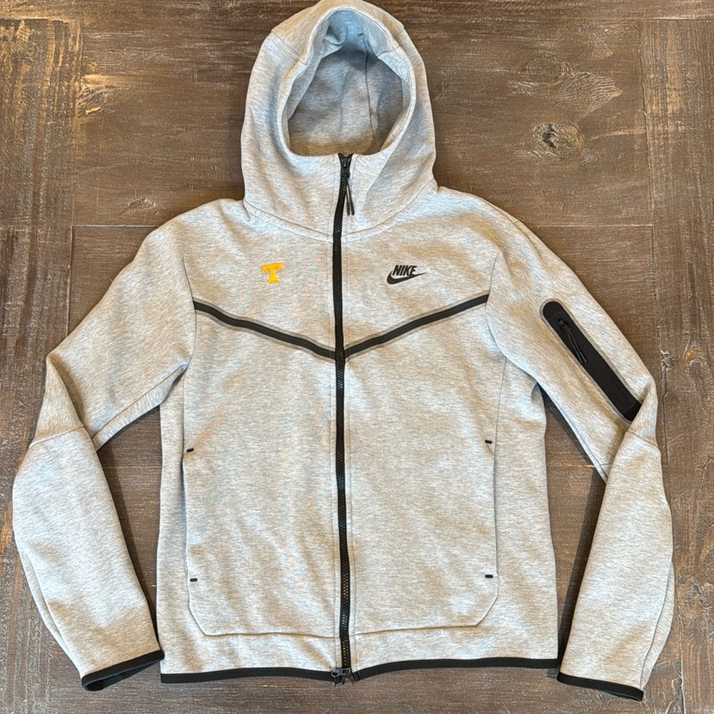 Nike Tennessee Men's Sportswear Tech Long Sleeve Fleece Full-Zip Hoodie Small